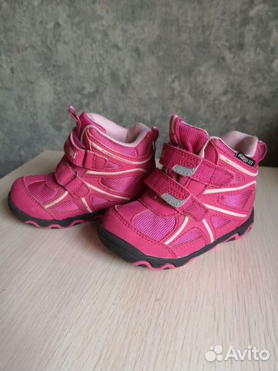 Ботинки демисезонные для девочки 23 размер