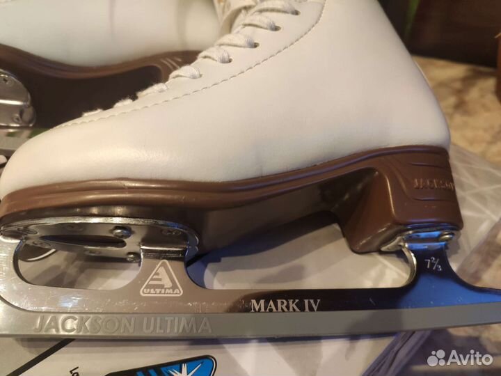 Коньки Jeckson Artiste для фигурного катания 28.5