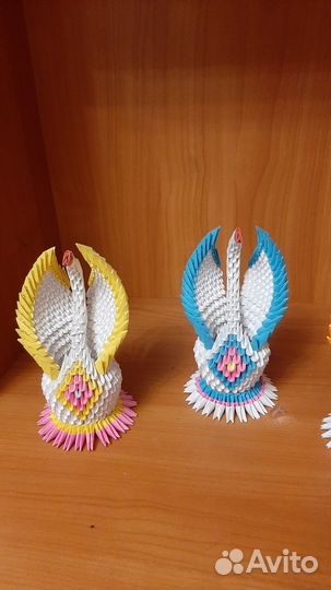 Лебеди оригами