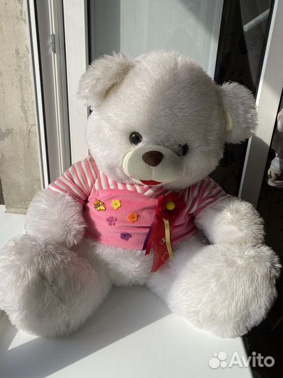 Плюшевый медведь