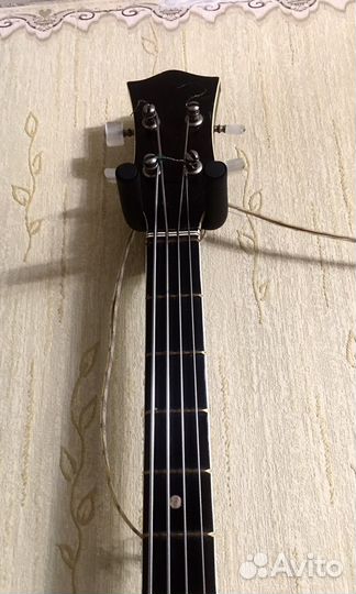 Бас гитара Kremona Gipson Кремона Джипсон