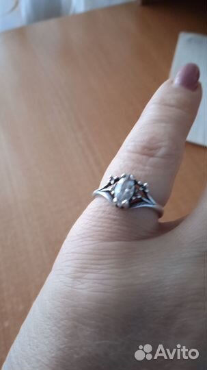 Серебряное кольцо женское