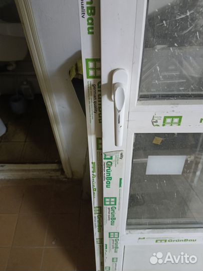 Дверь металопластиковая Б/У