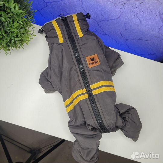 Комбинезон для маленькой собаки размер M