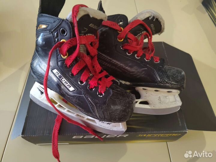 Хоккейные коньки bauer