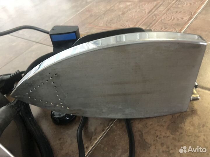 Утюг с парогенератором промышленный Lelit