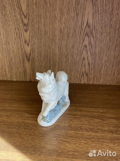 Фарфоровые статуэтки