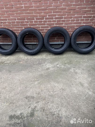 Bridgestone Blizzak DM-V1 265/60 R18 110R