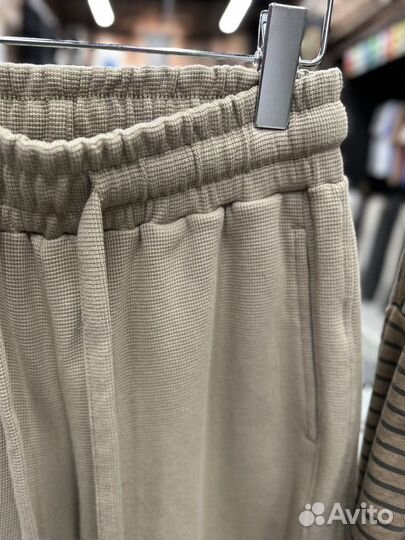 Шорты Off Street