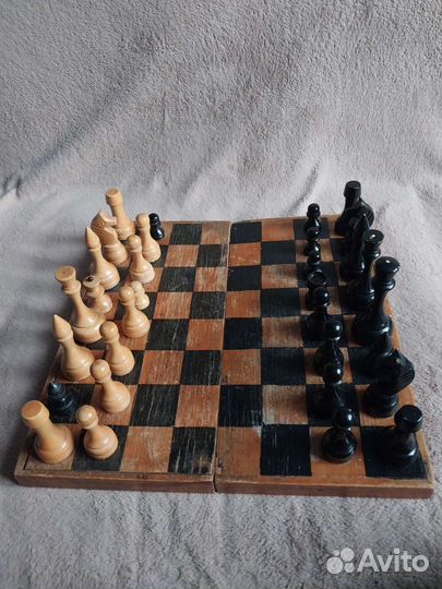 Шахматы деревянные