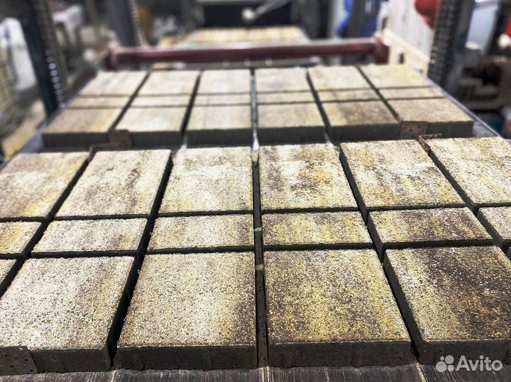 Тротуарная плитка, брусчатка, бордюры