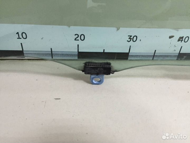 Стекло двери передней левой Toyota Corolla E150 20