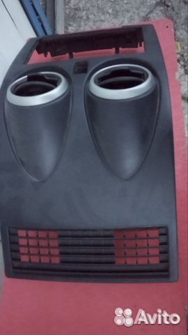 Панель центральной консоли Nissan Qashqai J10