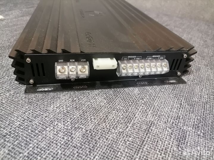 Автомобильный усилитель звука 4 канальный