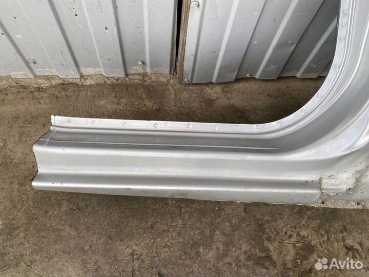 Б/У порог кузова передний правый Ford Fusion CBK