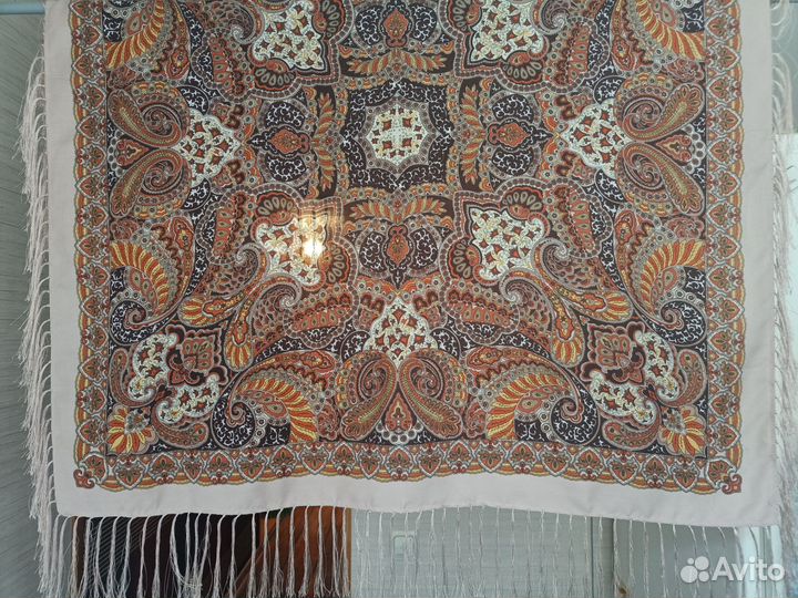 Платок шерстяной