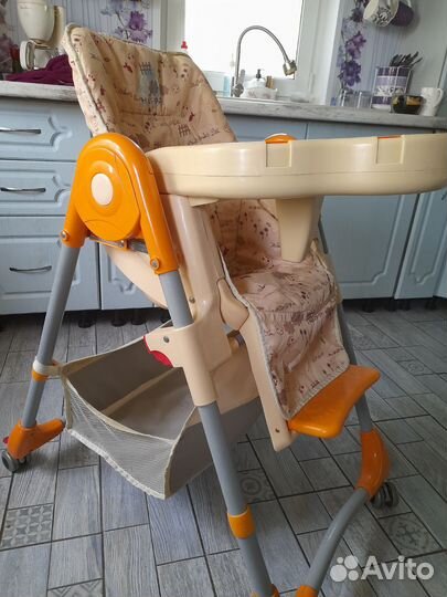 Стульчик для кормления