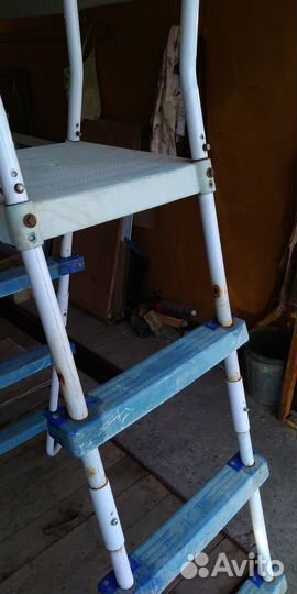 Лестница для бассейна