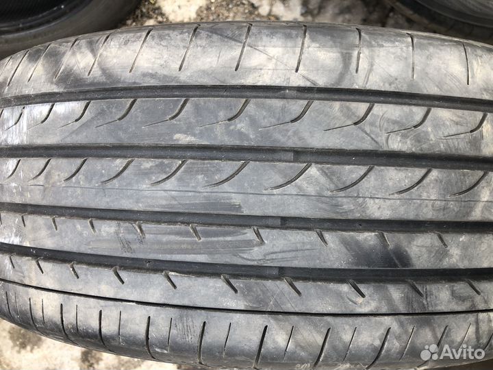 Yokohama BluEarth RV-02 225/60 R18 100V