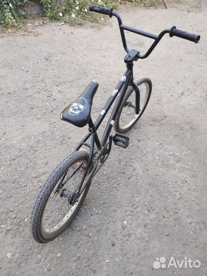 Трюковой велосипед BMX