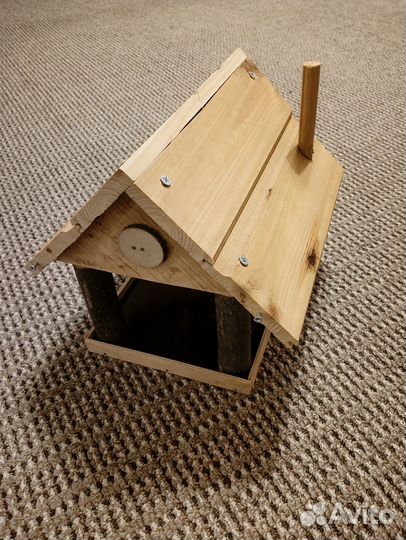 Кормушки для птиц белок