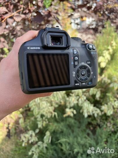 Фотоаппарат Canon 1100 d