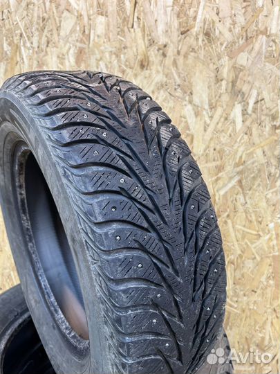 Yokohama IceGuard Stud IG65 215/65 R16 102T