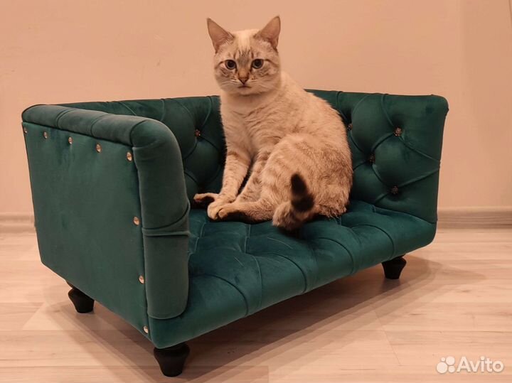 Диван-лежанка для животных