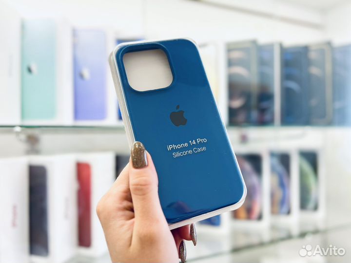 Чехол на iPhone 14 Pro, синий