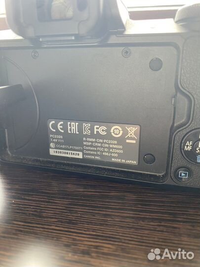 Зеркальный фотоаппарат Canon m50 и объектив