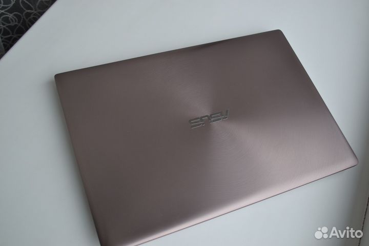 Ноутбук asus