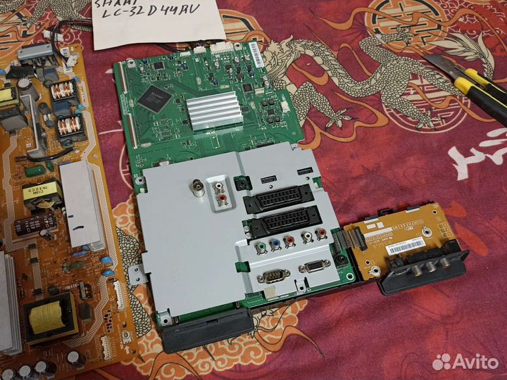 Материнская плата и блок питания sharp LC-32D44RU