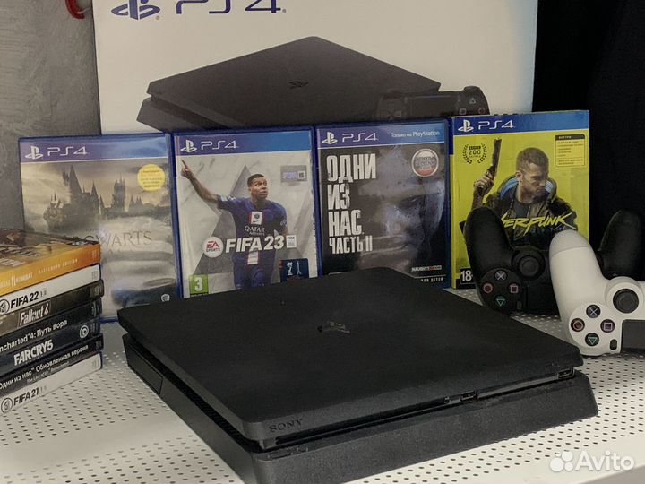 Sony PS 4 Slim + 2 геймпада и игры