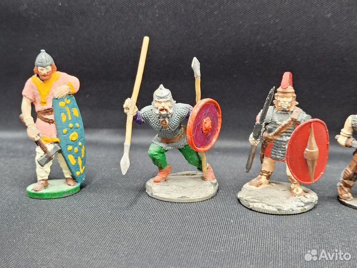 Солдаты набор 6 шт металл роспись Рыцари Киндер
