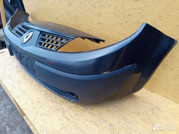 Бампер передний Renault Scenic 2 2006 8200139953