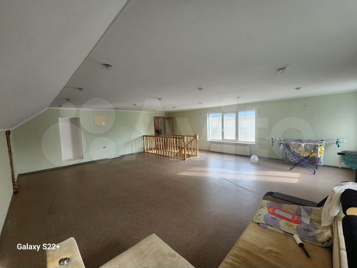 Дом 375 м² на участке 10 сот.