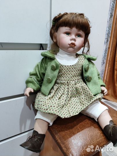 Кукла фарфоровая большая