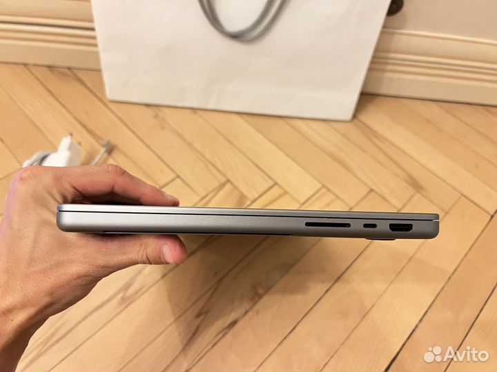 MacBook Pro 14 2023 M2 16Gb 512Gb 74 цикла акб