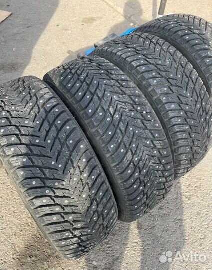 Nokian Tyres Hakkapeliitta 10p 205/60 R16 110H