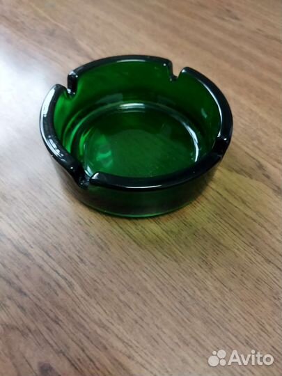 Пепельница, цветное стекло