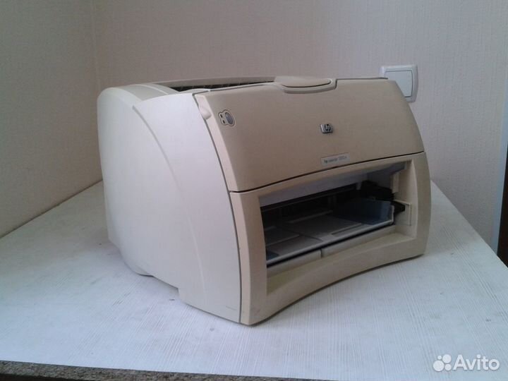 Лазерный принтер hp 1300 (19 стр./мин.)