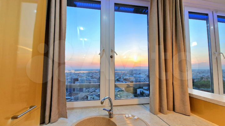 2-к. квартира, 88 м², 25/25 эт.