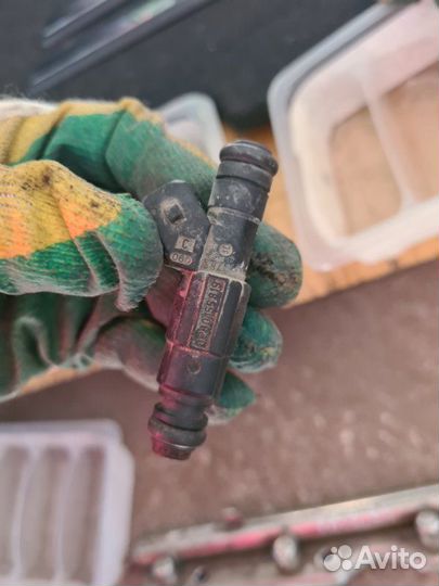 Форсунка топливная Ford Focus 1 1.8 2001