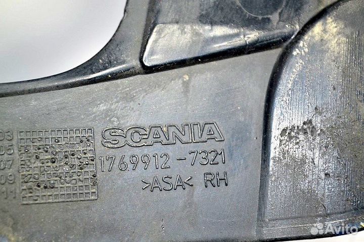 Крышка стойки A, правая scania G-series (01.04)
