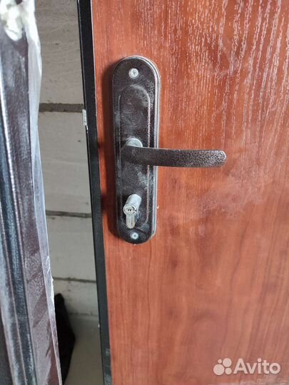 Дверь входная