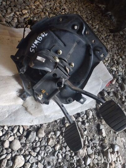 Усилитель тормозов вакуумный Renault Clio 2 Symbol