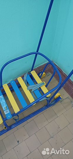 Санки с ручкой