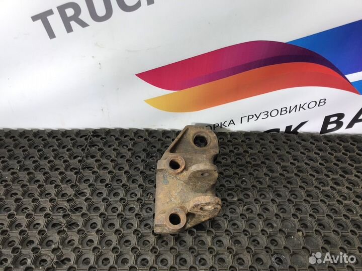 Кронштейн заднего стабилизатора левый