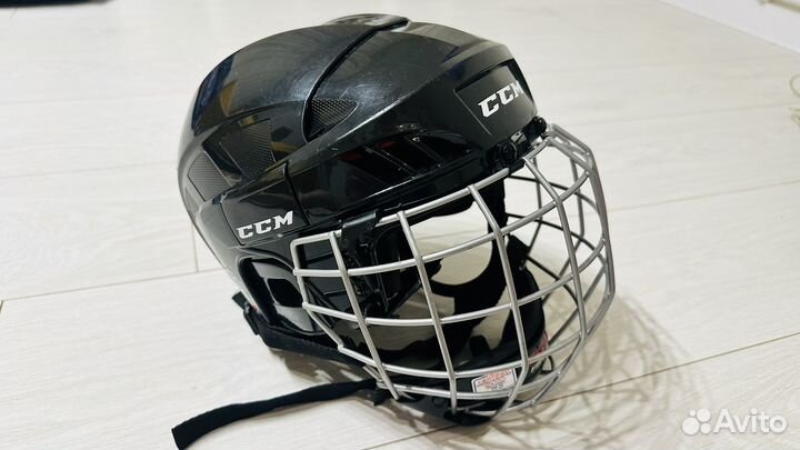 Хоккейный шлем CCM FM50S новый размер s 50 см