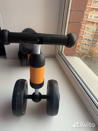 Беговел для малышей от года